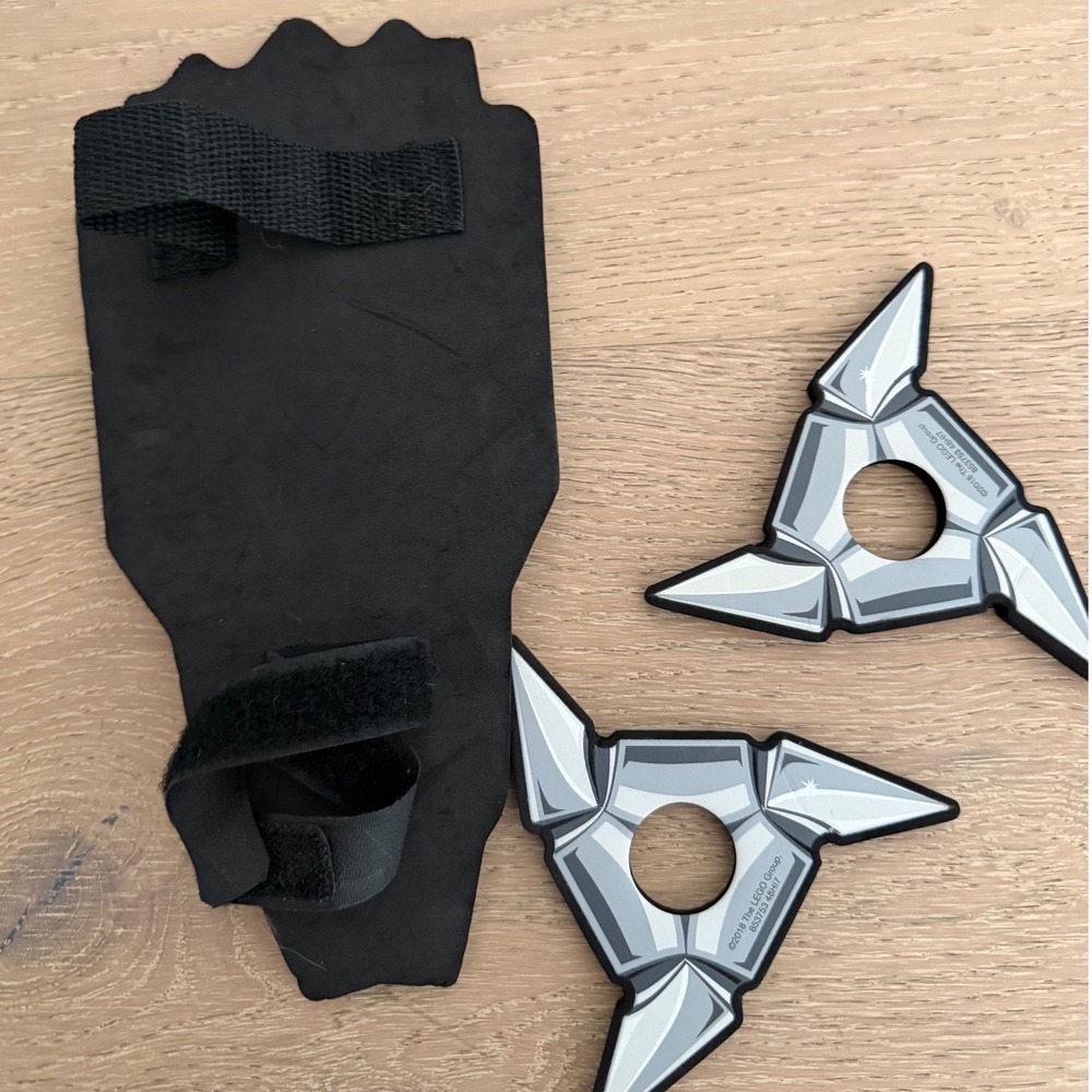 LEGO Ninjago Movie Kai Gauntlet and 2 Shurikens Foam Roleplay Set  Orange